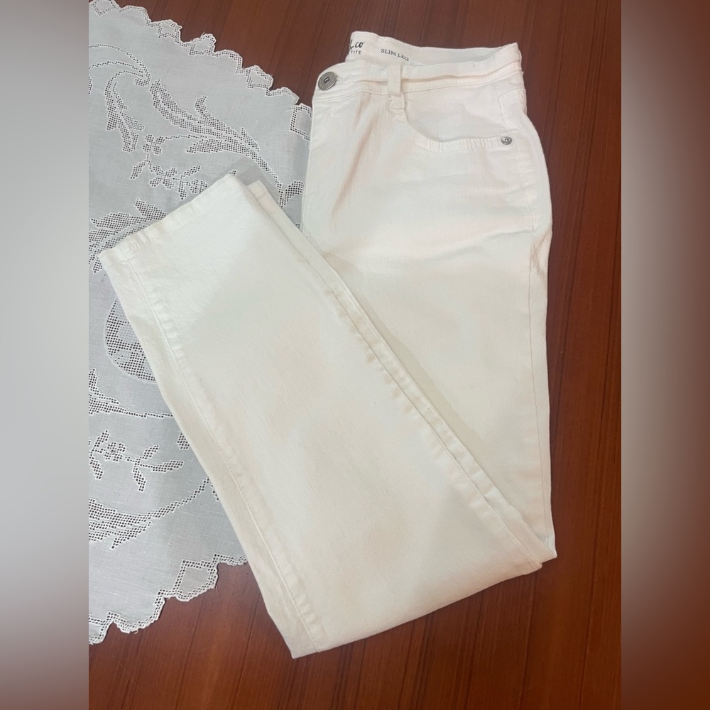 WOMEN’S  WHITE SKINNY JEANS